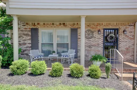 1818 Memorial Dr #19, Clarksville, TN 37043