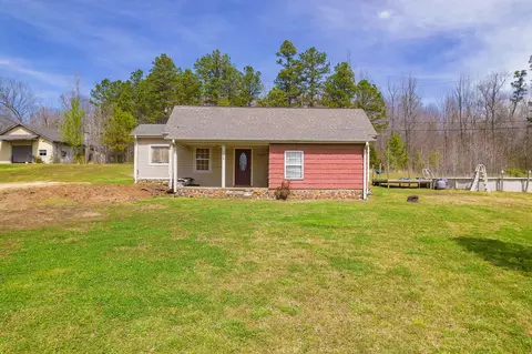 3249 Beech Bluff Rd E, Jackson, TN 38301