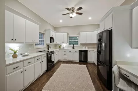 Kitchen - 311 Lee Rd, Dickson, TN 37055 photo 1 of 4