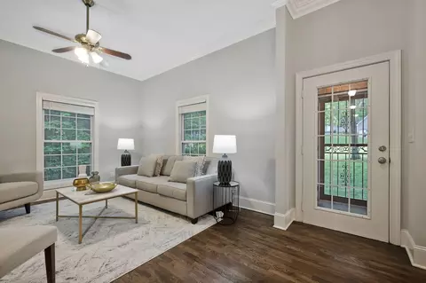 Entry Way - 311 Lee Rd, Dickson, TN 37055 photo 1 of 4