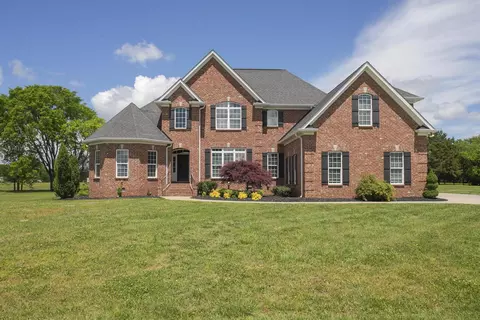 3845 Triple Crown Dr, Murfreesboro, TN 37127