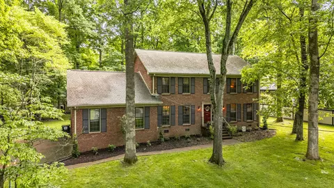 102 Stones Throw, Hendersonville, TN 37075