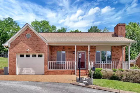 710 Maple Ct, Columbia, TN 38401