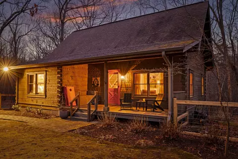 796 Tatum Mining Rd, Menlo, GA 30731