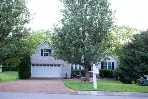 1725 Shetland Ln, Spring Hill, TN 37174