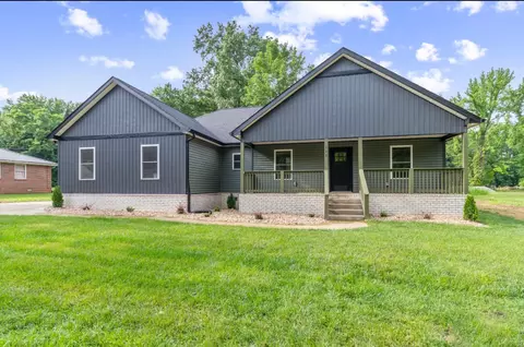 665 Guildfield Dr, Clarksville, TN 37043