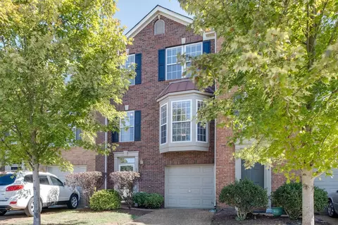 696 Huffine Manor Cir, Franklin, TN 37067