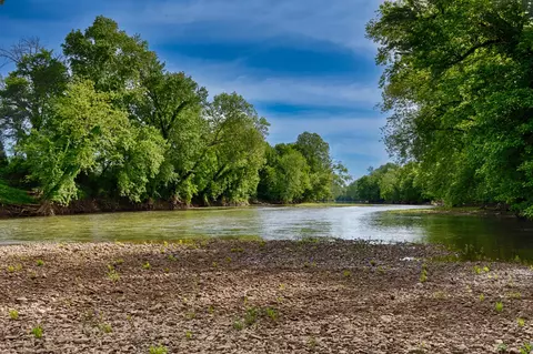 21 Meeting House Rd, Ardmore, TN 38449