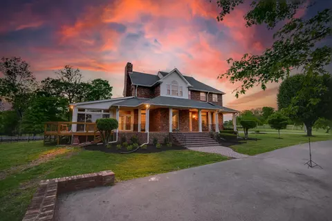 204 Palmer Cir, Lebanon, TN 37090