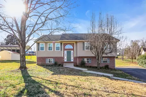 3737 Jay Ln, Spring Hill, TN 37174