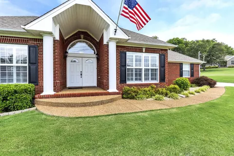 2000 Harold Ln, Spring Hill, TN 37174 photo 3