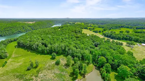 7 Potts Camp Rd # B, Smithville, TN 37166