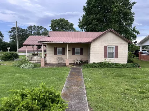 1001 W Main St, Decherd, TN 37324