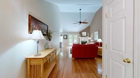 Entry Way - 747 John Wright Rd, Mount Juliet, TN 37122 photo 1 of 1