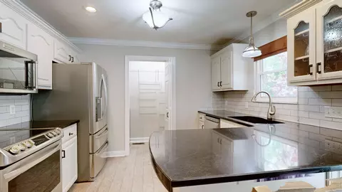 Kitchen - 747 John Wright Rd, Mount Juliet, TN 37122 photo 3 of 5