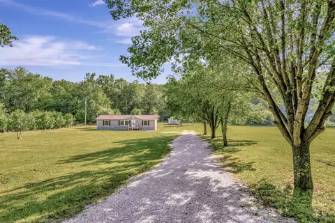 1635 Williamson Branch Rd, Vanleer, TN 37181