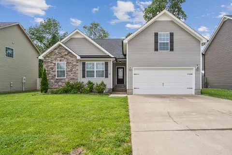 154 Sycamore Hill Dr, Clarksville, TN 37042