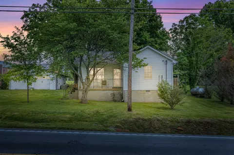 7914 Nolensville Rd, Arrington, TN 37014