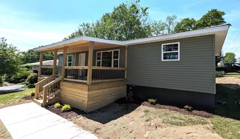 14 Yucca Dr, Rossville, GA 30741