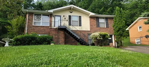 4143 Farmview Dr, Nashville, TN 37218