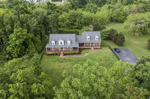 210 Martha Leeville Rd, Lebanon, TN 37090