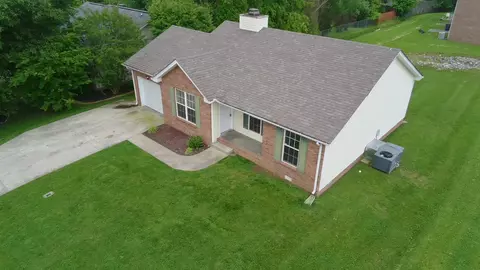 596 Cory Dr, Clarksville, TN 37040