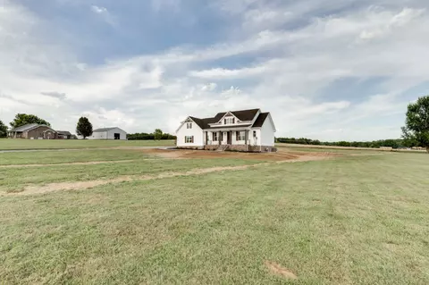 4067 Wilks Rd, Springfield, TN 37172 photo 2