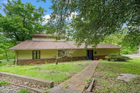 2 Hillview Ln S, Carthage, TN 37030