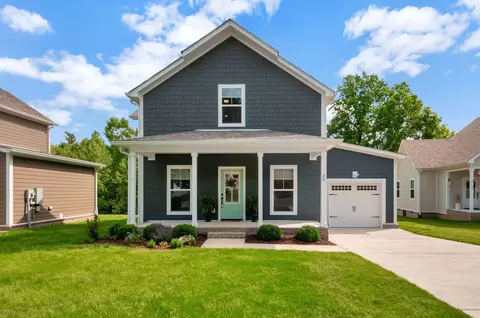 35 Sycamore Rdg W, Burns, TN 37029