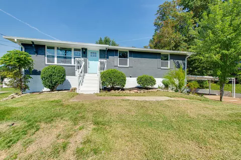 123 Curtis Xrds, Hendersonville, TN 37075