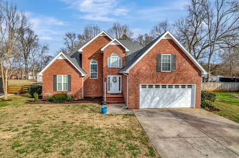 2302 Alydar Run, Murfreesboro, TN 37127