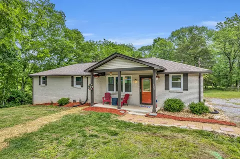 135 Greenwood Dr, La Vergne, TN 37086