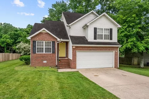 1570 Laurel Ledge Dr, La Vergne, TN 37086