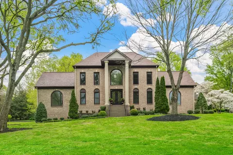 912 Jones Pkwy, Brentwood, TN 37027