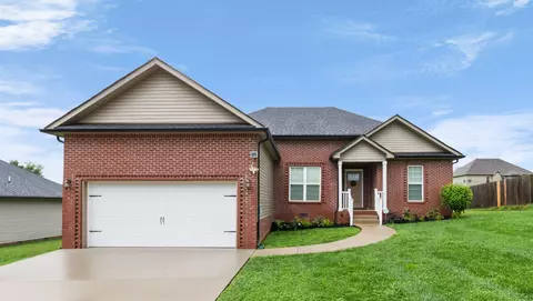 658 Superior Ln, Clarksville, TN 37043