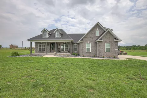 109 Autumn Cove Rd, Bell Buckle, TN 37020
