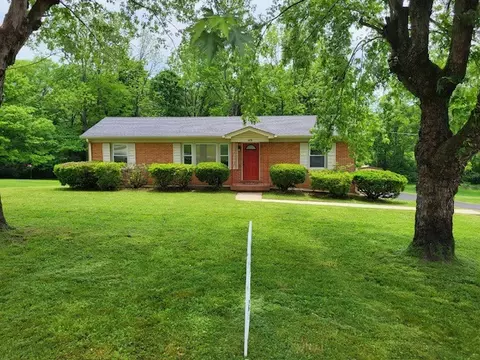 109 Caldwell Dr, Columbia, TN 38401