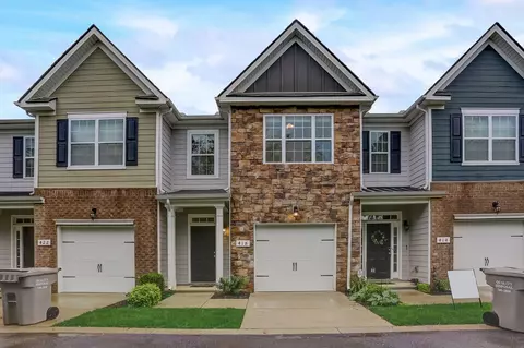 418 Manor Row, Pleasant View, TN 37146