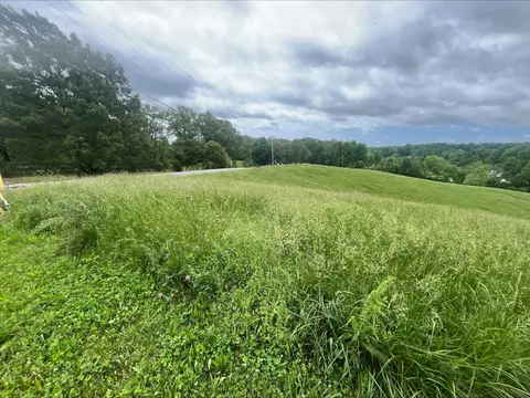 100 Laura Pl, Cookeville, TN 38506