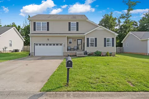 3814 Maliki Dr, Clarksville, TN 37042