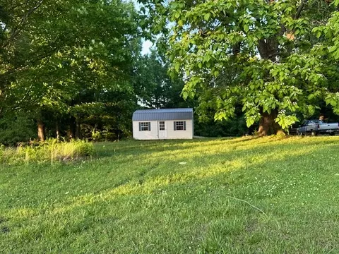 6042 Greer Rd, Goodlettsville, TN 37072