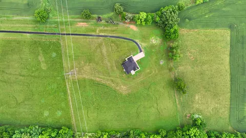 1054 Santee Ct, Springfield, TN 37172 photo 10