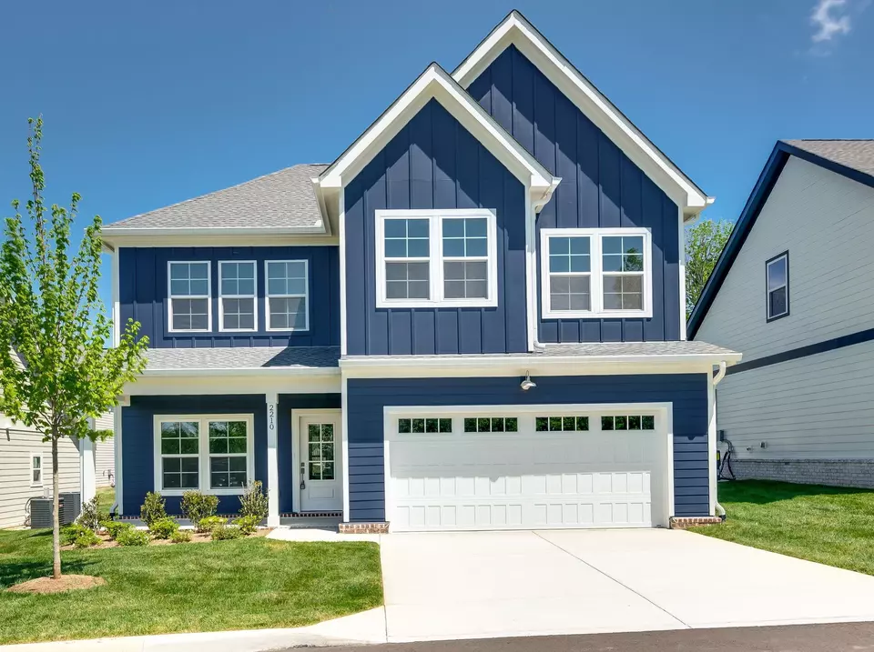 Exterior - 2210 Chadwell Station Ln, Madison, TN 37115 photo 1 of 10