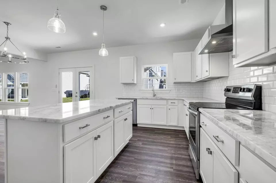 Kitchen - 2210 Chadwell Station Ln, Madison, TN 37115 photo 4 of 5