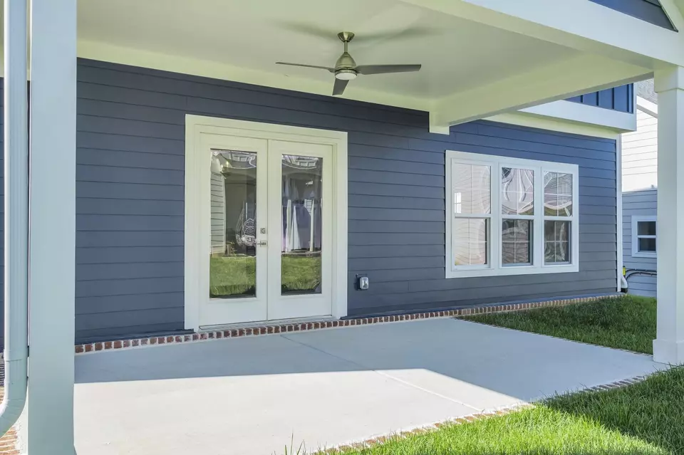 Exterior - 2210 Chadwell Station Ln, Madison, TN 37115 photo 8 of 10