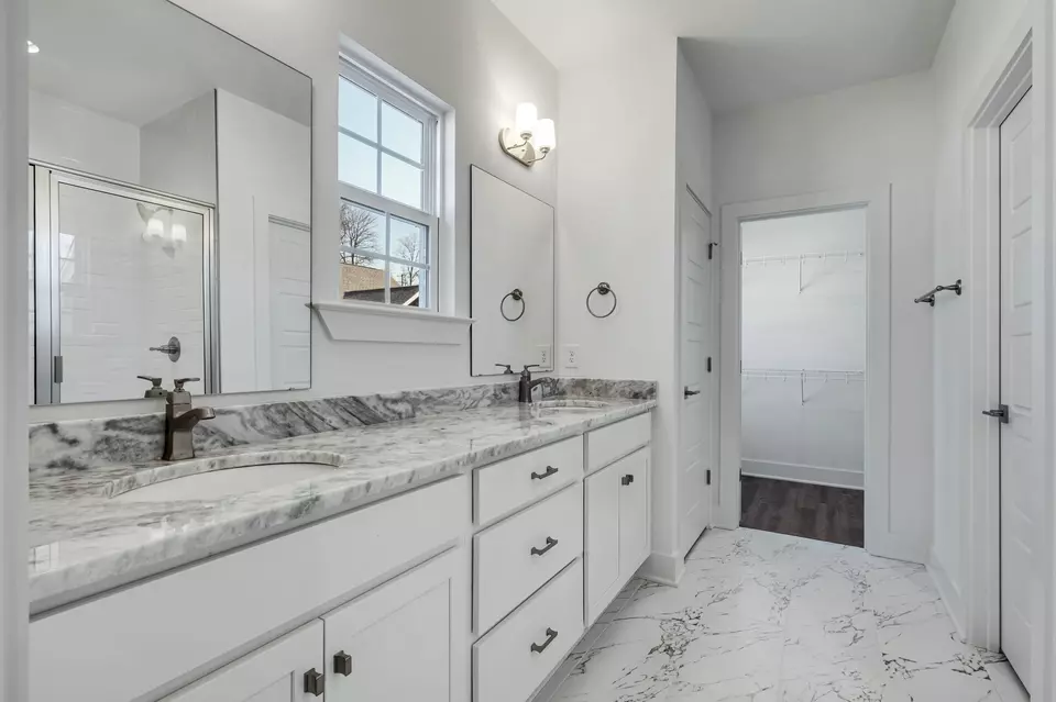 Bath - 2210 Chadwell Station Ln, Madison, TN 37115 photo 1 of 3