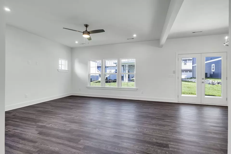 Living - 2210 Chadwell Station Ln, Madison, TN 37115 photo 1 of 4
