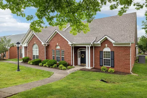 1 Bradley Ct, Lebanon, TN 37087
