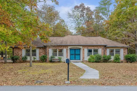 445 Canyon Park Dr, Trenton, GA 30752