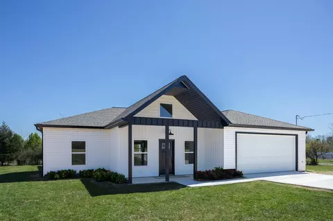 120 Frank Gass Rd, Trenton, GA 30752